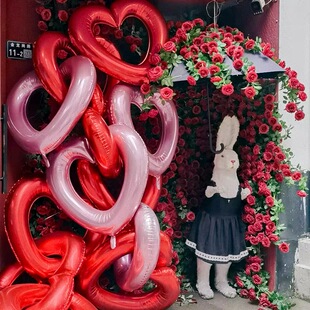 缕空铝膜爱心气球墙商场门店餐厅浪漫氛围道具开业周年庆场景布置