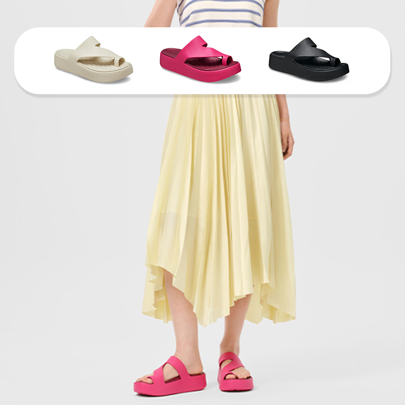 Crocs卡駱馳慕斯中跟女士涼鞋