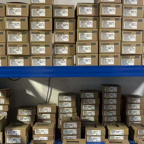 MITSUBISHI A1S62DA 模块 议价