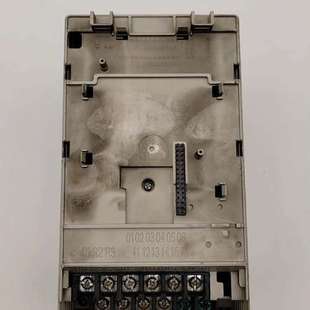 议价 0.75KW 22B 380V 照 D2P3N104变频器