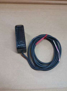 GT-71A基恩士放大器盒，盖子有轻微磨，议价