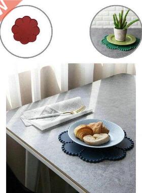 Reusable Attractive Beautiful Lace Edge Dinner Mat