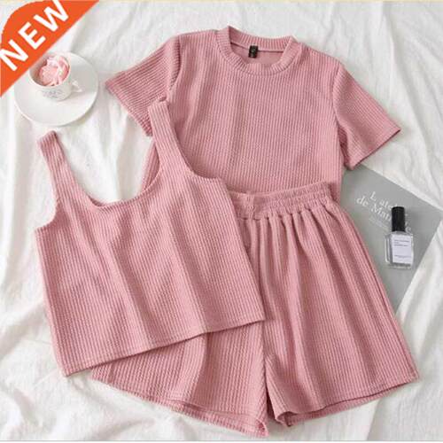 Helar Pnk O-Neck T-Shrt And Shorts And Cams Women Three