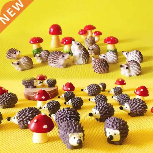free shipping 15Pcs/hedgehog with mushrooms/cute animal/fair
