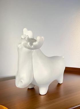 简约树脂摆件家用书房书桌面白色磨砂动物装饰品