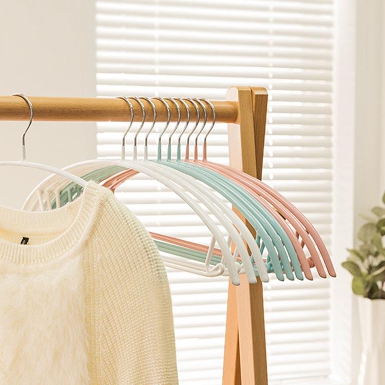 衣架家用挂衣无痕防肩角防滑晾衣撑不起包轻奢高级收纳凉衣服架子