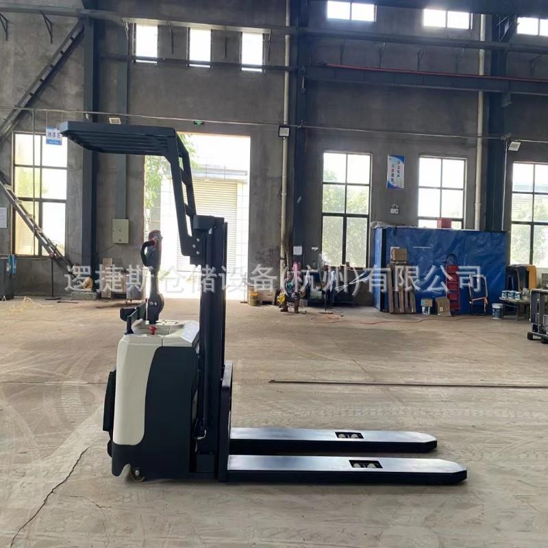 电动带护顶架托盘堆垛车2吨升高2m站驾式液压装卸搬运堆高车