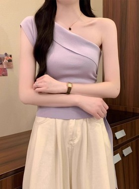紫色斜肩短袖上衣女2025夏季新款多巴胺独特明媚漂亮辣妹绝美露肩