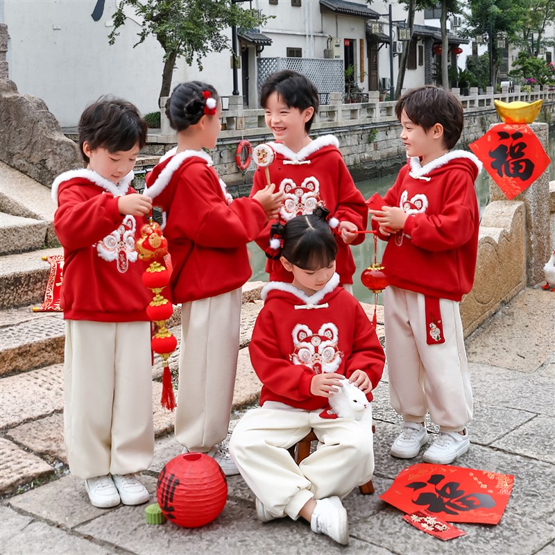 元旦儿童拜年服演出服新年喜庆女童加厚卫衣冬季开门红舞蹈表演服