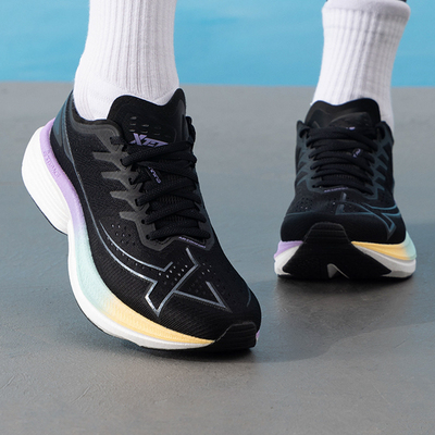 XTEP特步官方旗舰女鞋跑步鞋公路跑鞋轻便舒适运动鞋休闲鞋正品