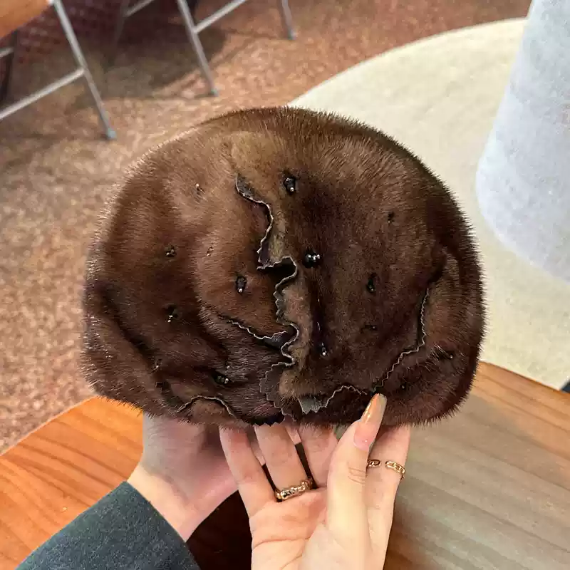 正宗进口整貂水貂毛皮草帽子女士裘皮真皮贝雷帽妈妈护耳包头帽冬