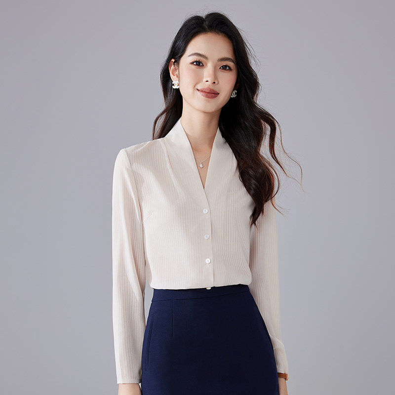 诗璐雅杏色时尚V领西装内搭长袖条纹衬衫女高级感OL职业通勤衬衣