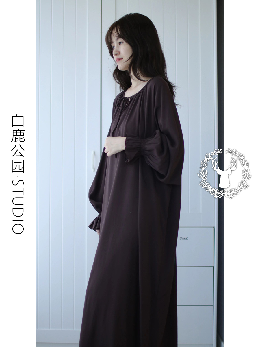 赫本风茶歇长袖连衣裙女春秋季新款2025睡裙高级感chic家居服裙子