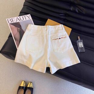 白色牛仔短裤女夏季新款设计感花朵刺绣高腰宽松显瘦小个子热裤子