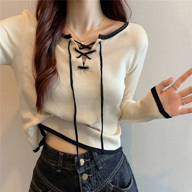 2023春装新款灰色针织打底衫女设计感小众别致短款甜辣上衣ins潮