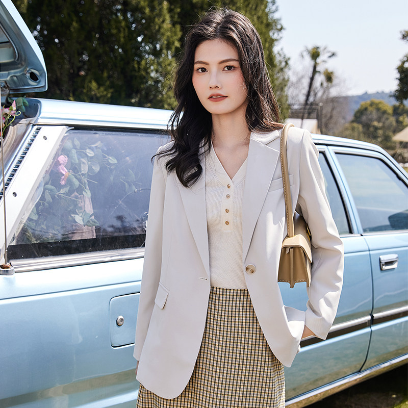 lucidy/鲁思蒂23春季新款西装外套女