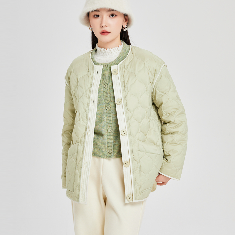 鲁思蒂轻薄保暖羽绒服