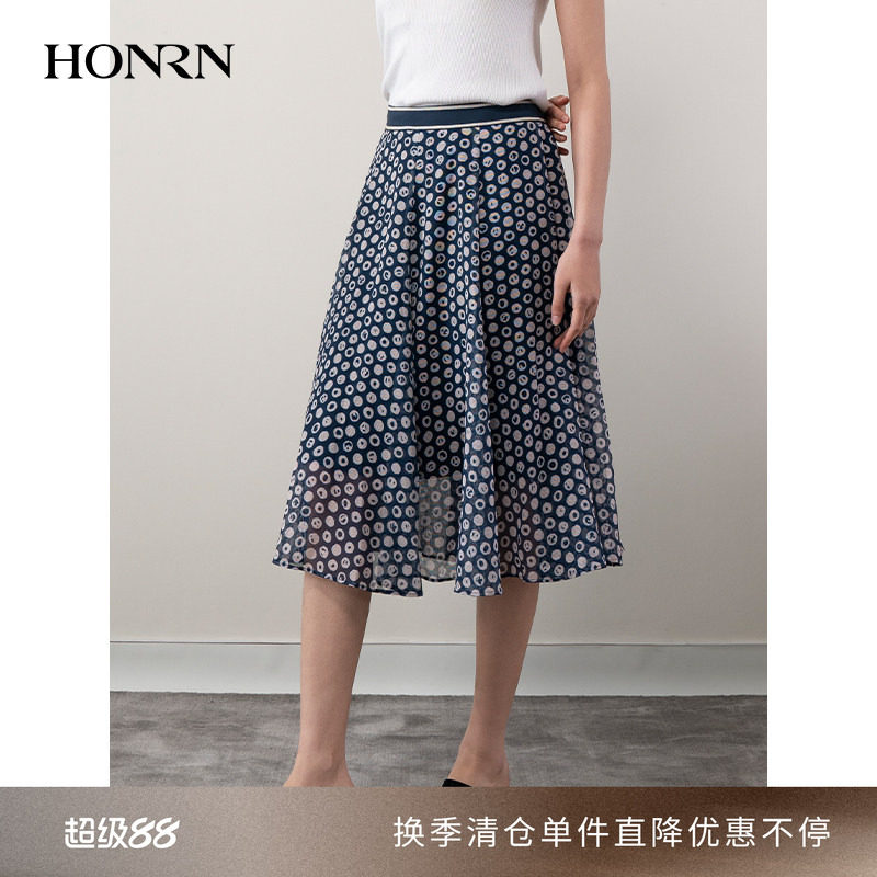 HONRN/红人藏蓝色印花裙子a字裙显瘦半身裙长款女春秋HH11OQ857 - 实物图