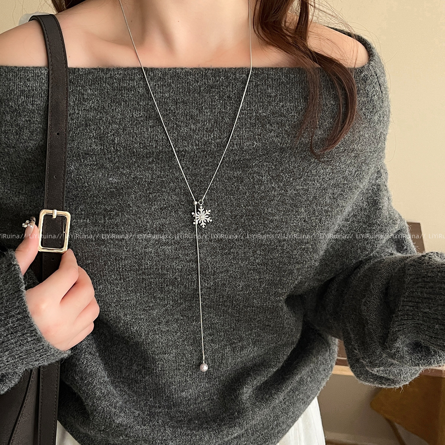2026年新款雪花锆石流苏项链女款轻奢高级感长款秋冬毛衣链女配饰