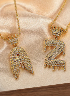 欧美新款嘻哈镶锆石王冠水滴字母吊坠 百搭时尚卫衣链配饰