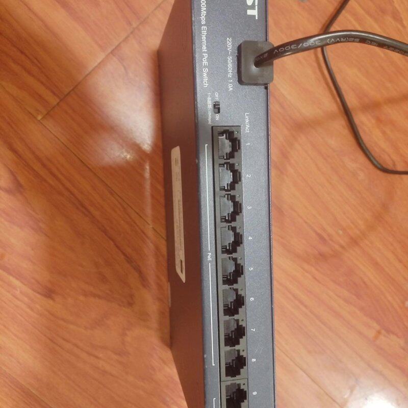 可维修FAST迅捷FS10CP百兆10口标准POE监控专用交换机8议价