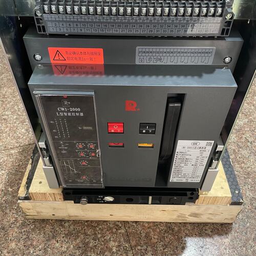 可维修常熟开关厂CW1-2000/3P 800A 万能式断路器抽议价
