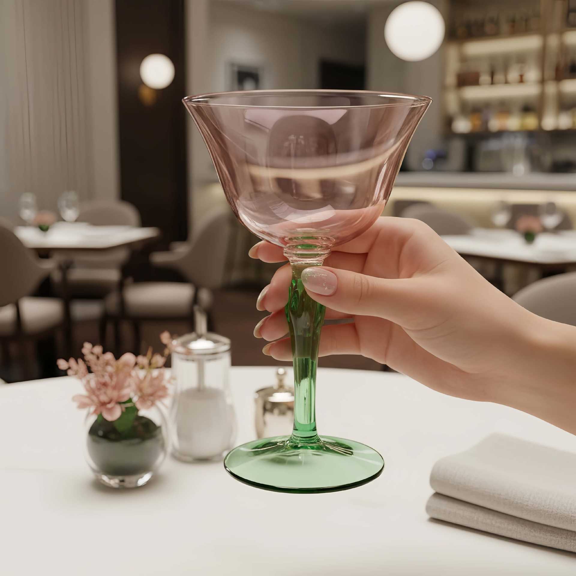 高颜值鸡尾酒杯玻璃杯家用ins风红酒杯简约北欧风高脚杯起泡酒具