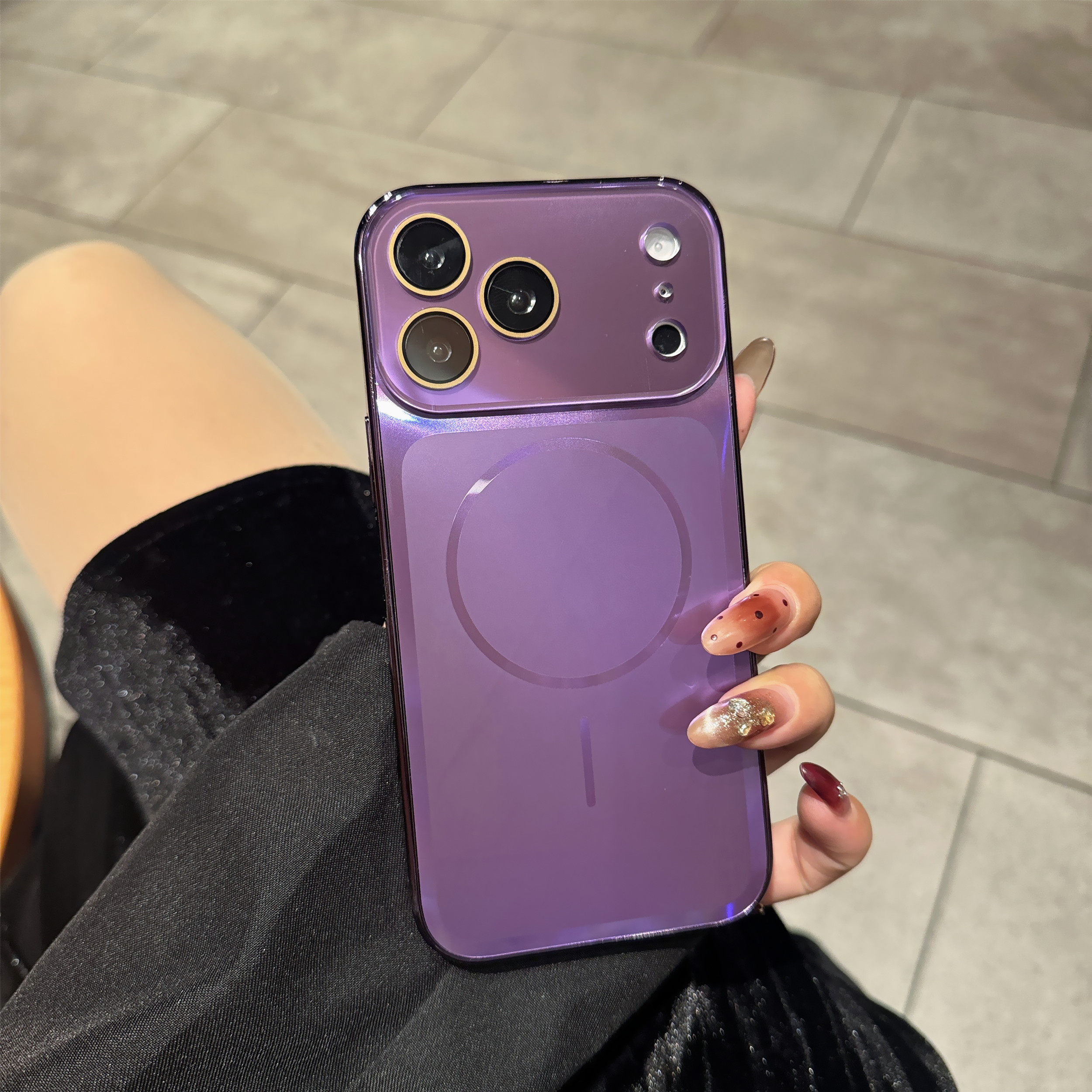 ins暗紫色适用苹果17promax手机壳磁吸充电iphone17pro新款AG磨砂16电镀秒变大视窗镜头膜全包14高级15保护套