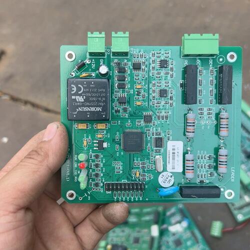 议价NXP LPC1754FBD80芯片 一起带板子 25张 整可维修