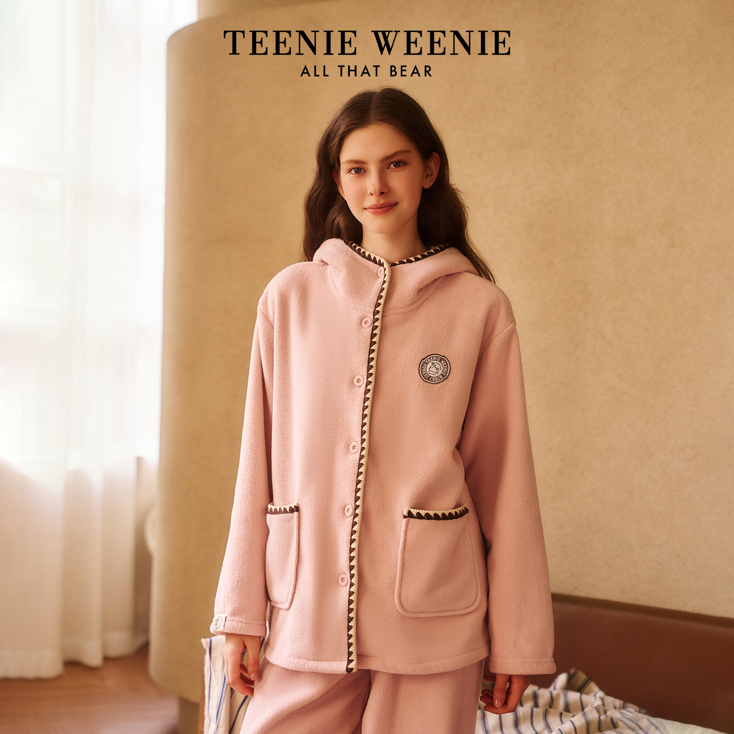 TeenieWeenie小熊睡衣女款2025新款秋冬季连帽加绒加厚家居服套装