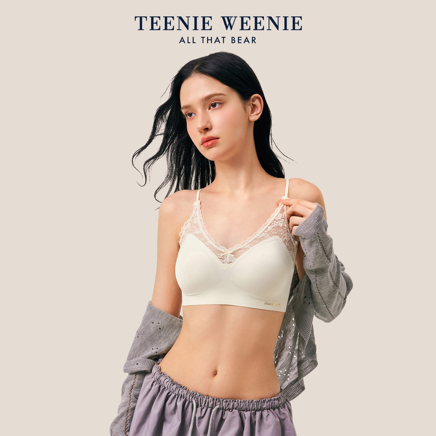 TeenieWeenie小熊女士内衣无钢托细肩带V领性感蕾丝文胸罩收副乳