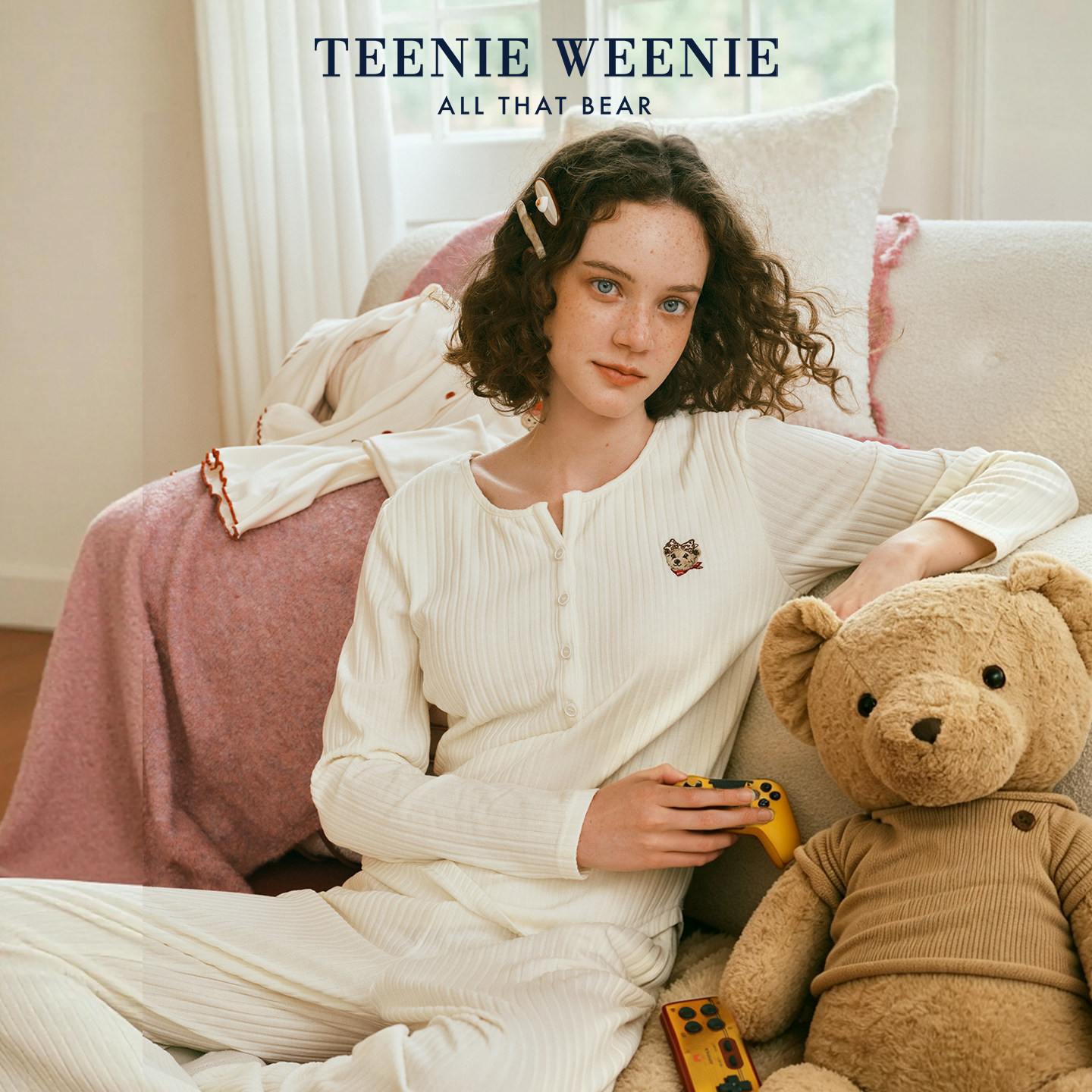 TeenieWeenie睡衣女款2026新款春秋季A类带胸垫长袖女家居服套装