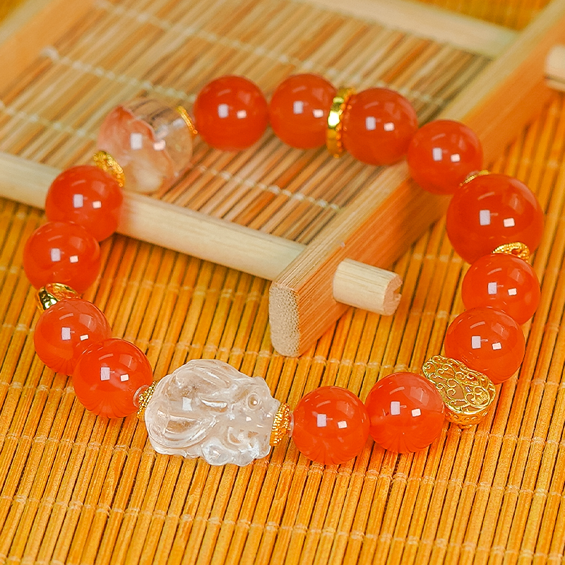 天然南红玛瑙银镶嵌精致雕刻设计感貔貅圆珠手串