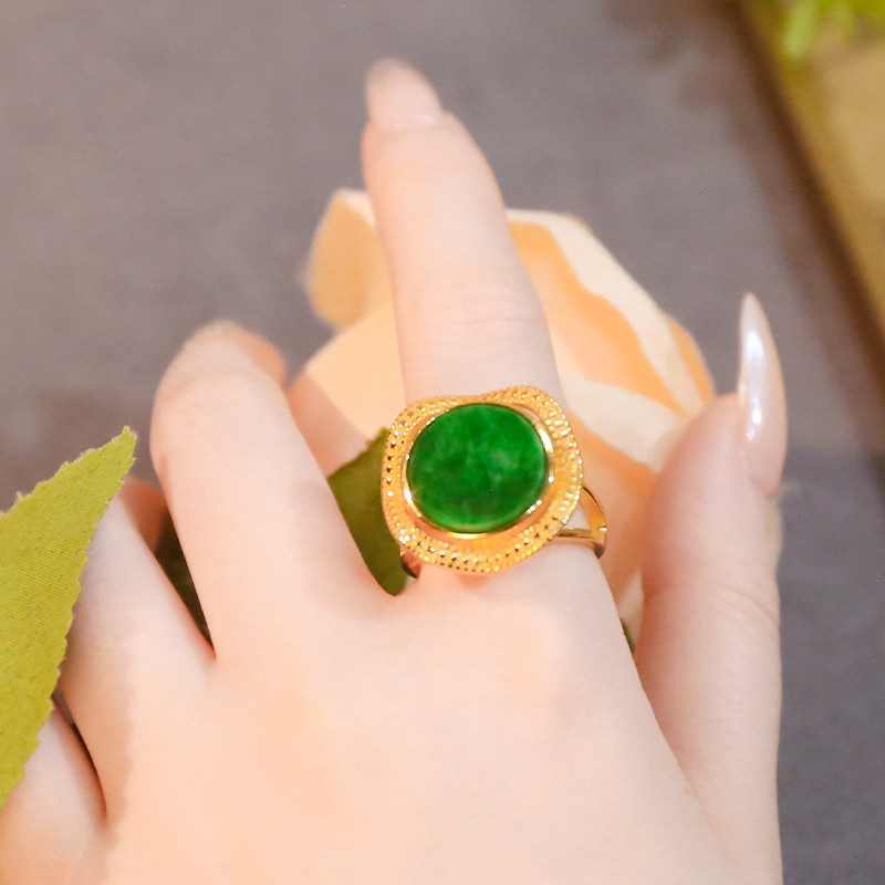 辣绿色精致时尚翡翠a货戒指圆牌指环,珠宝/钻石/翡翠,戒指/指环,淘宝优惠券,粉丝福利购,淘宝优惠卷