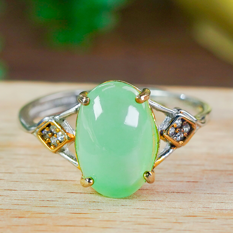 天然翡翠戒指A货银镶嵌满阳绿
