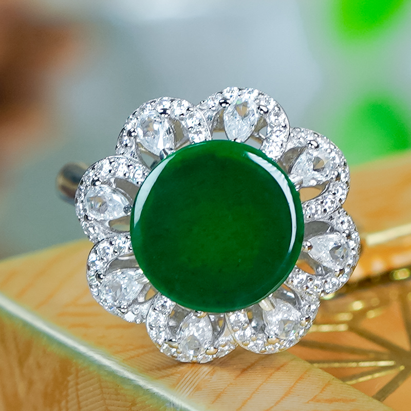 洛丽亚2025夏季新款翡翠圆牌戒指