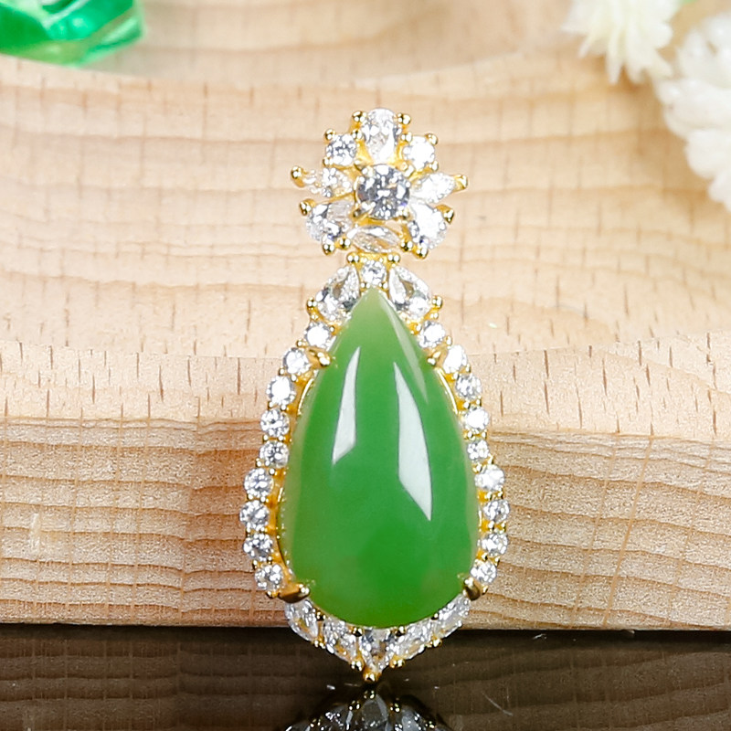 送老婆天然和田玉精美时尚花朵扣头碧玉菠菜绿葫芦状水滴单吊坠