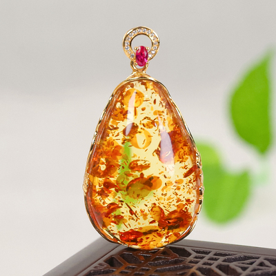 送老婆送妈妈琥珀老料花珀水滴设计感金玉满堂吊坠节日送礼