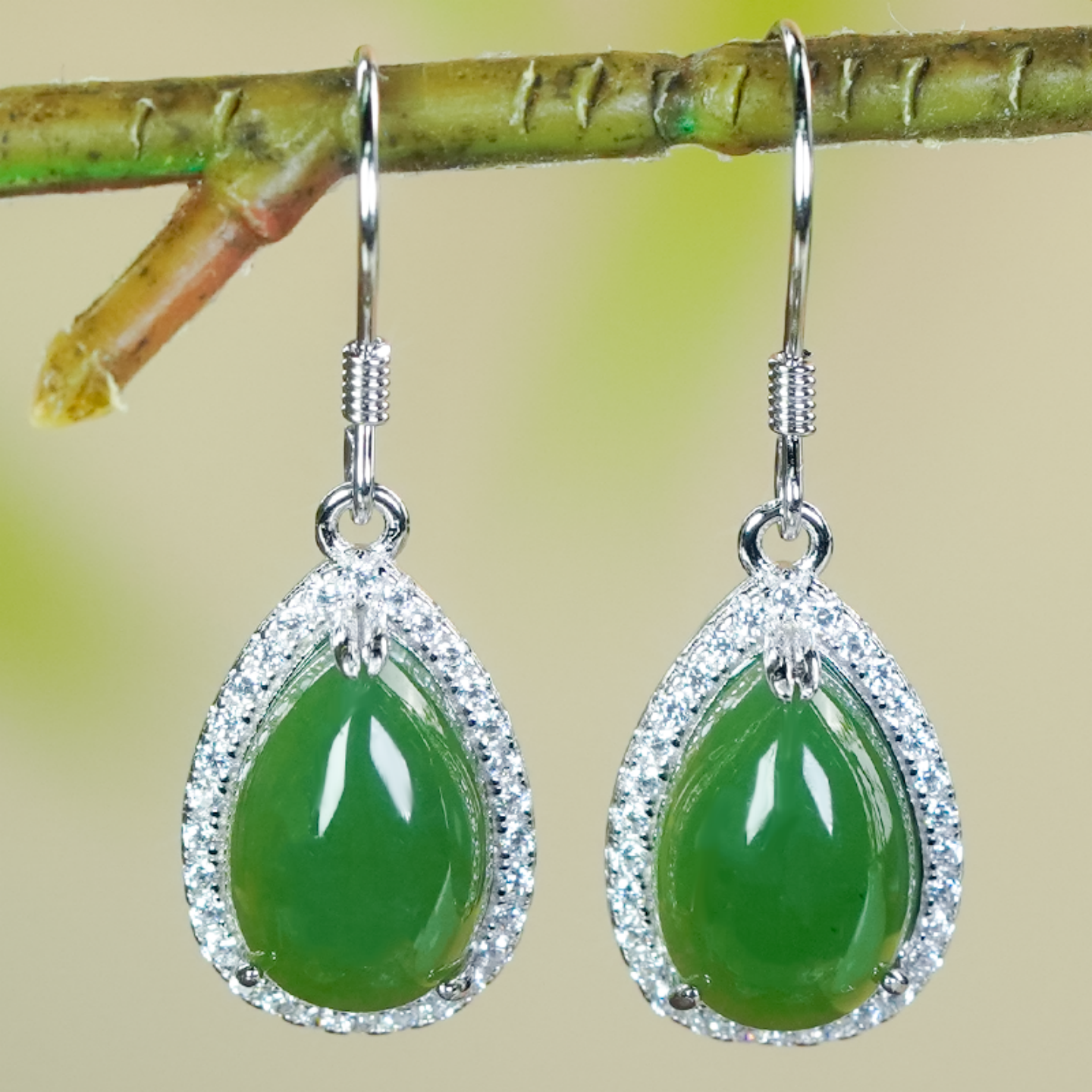 天然和田玉耳环满绿碧玉水滴银镶耳钩耳坠 一对,珠宝/钻石/翡翠,耳饰,淘宝优惠券,粉丝福利购,淘宝优惠卷