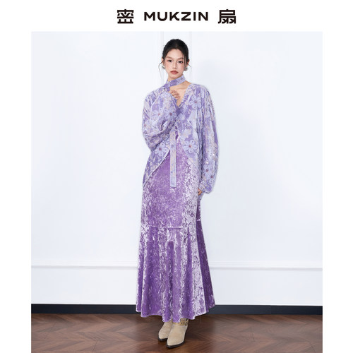 密扇新款丝绒重工钉珠连衣裙