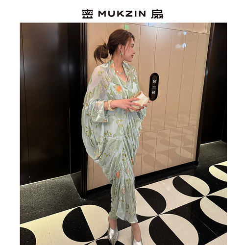 密扇2025夏绿色新中式国风连衣裙