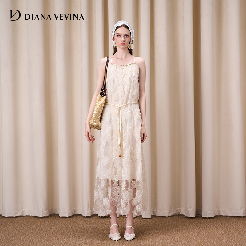 DIANAVEVINA2025夏季新款立体花朵挂脖连衣裙宽松仙女吊带裙