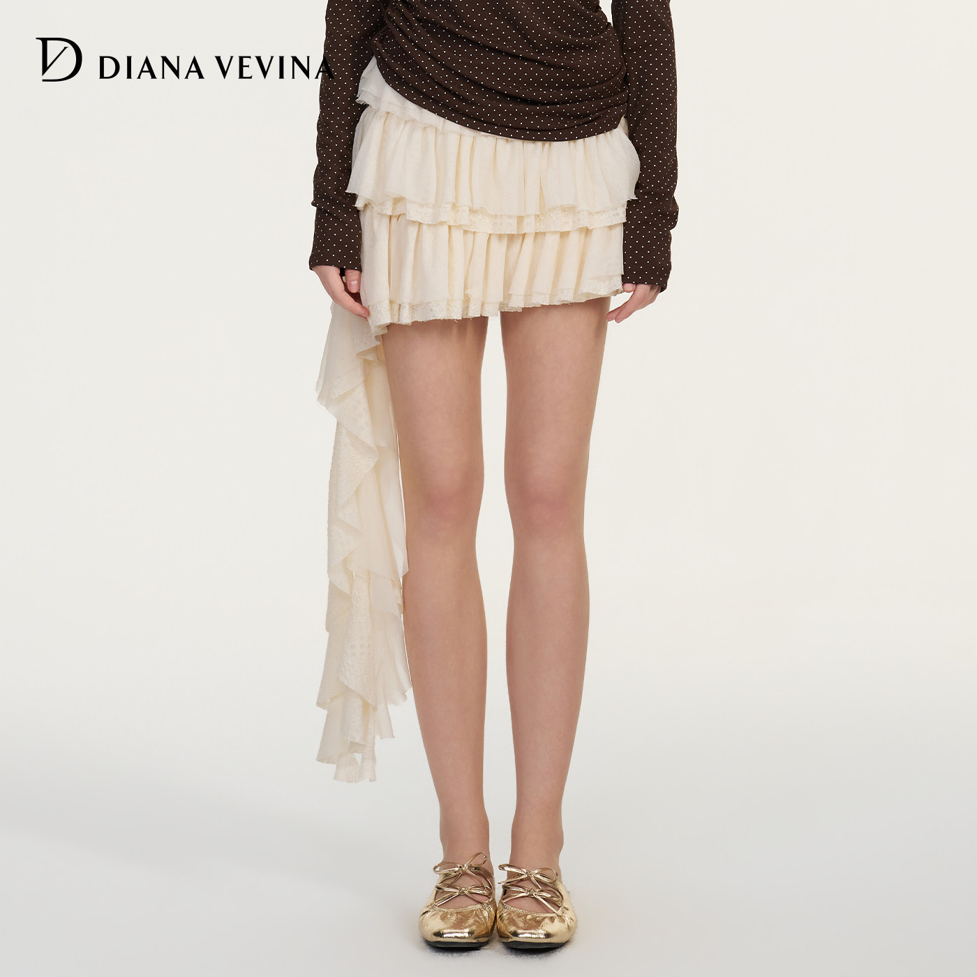 DIANAVEVINA2026夏季新款杏色多层拖尾不对称拼接半身蛋糕短裙