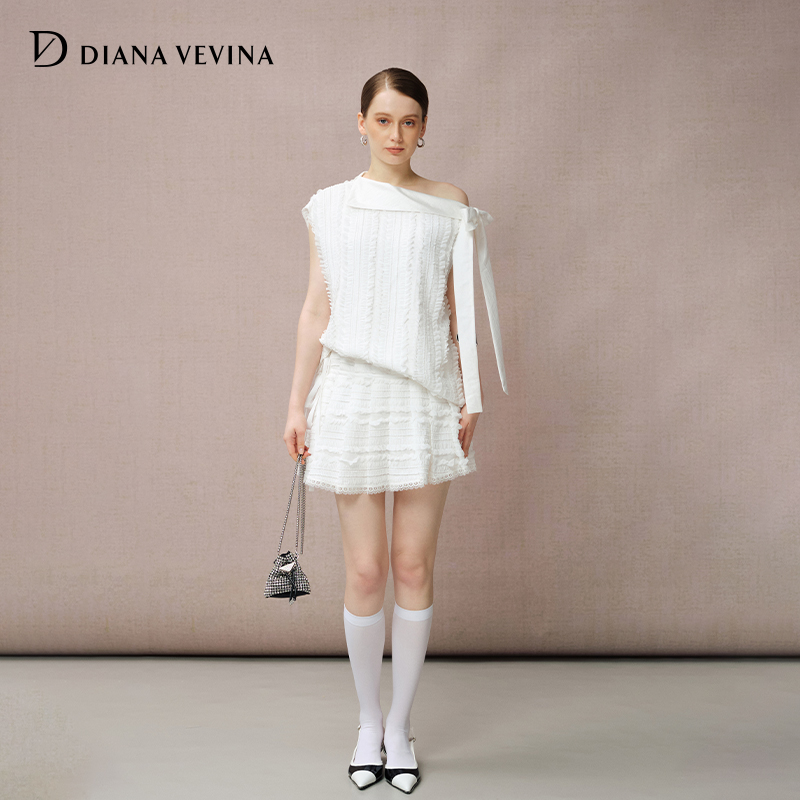【李莎旻子同款】DIANAVEVINA25夏季新款时尚套装女斜肩上衣短裙