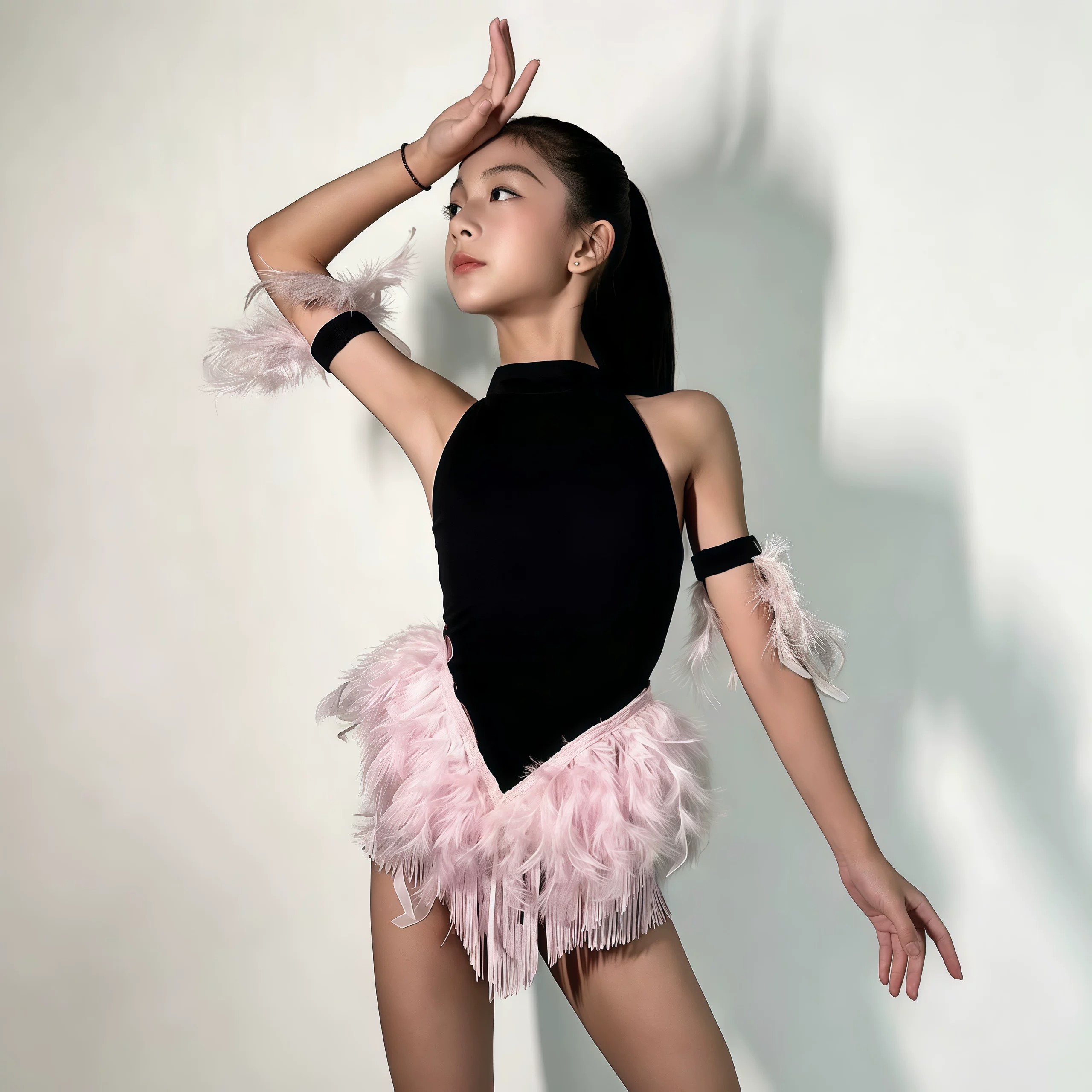 2026新款女童拉丁舞服无袖圆领鸵鸟毛流苏连衣裙国标舞比赛表演服