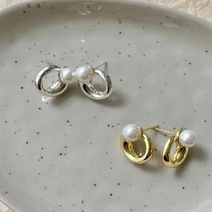 珍珠耳环高级感ins几何环形圆圈设计小巧百搭金属小众精致耳钉女