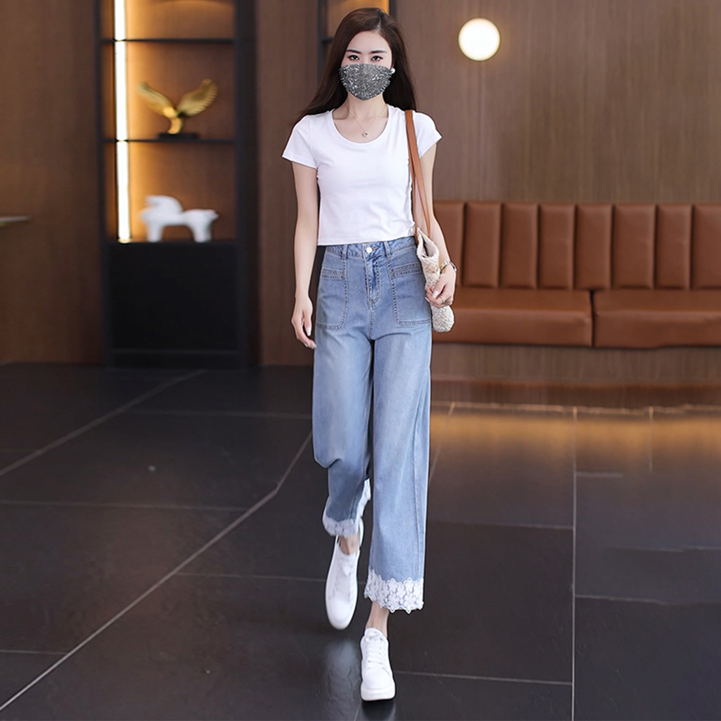 蓝色牛仔长裤女2025新款夏季薄款高腰蕾丝拼接休闲百搭阔腿裤