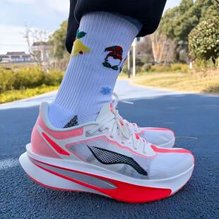 飞电6C碳板跑步鞋男童秋冬2025新款保暖减震儿童赤兔8PRO运动鞋6C