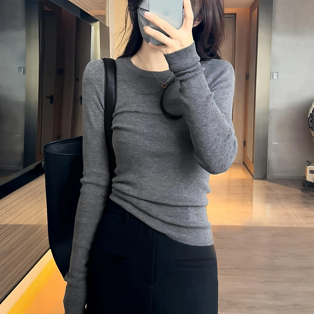 新品灰色圆领针织打底衫长袖女