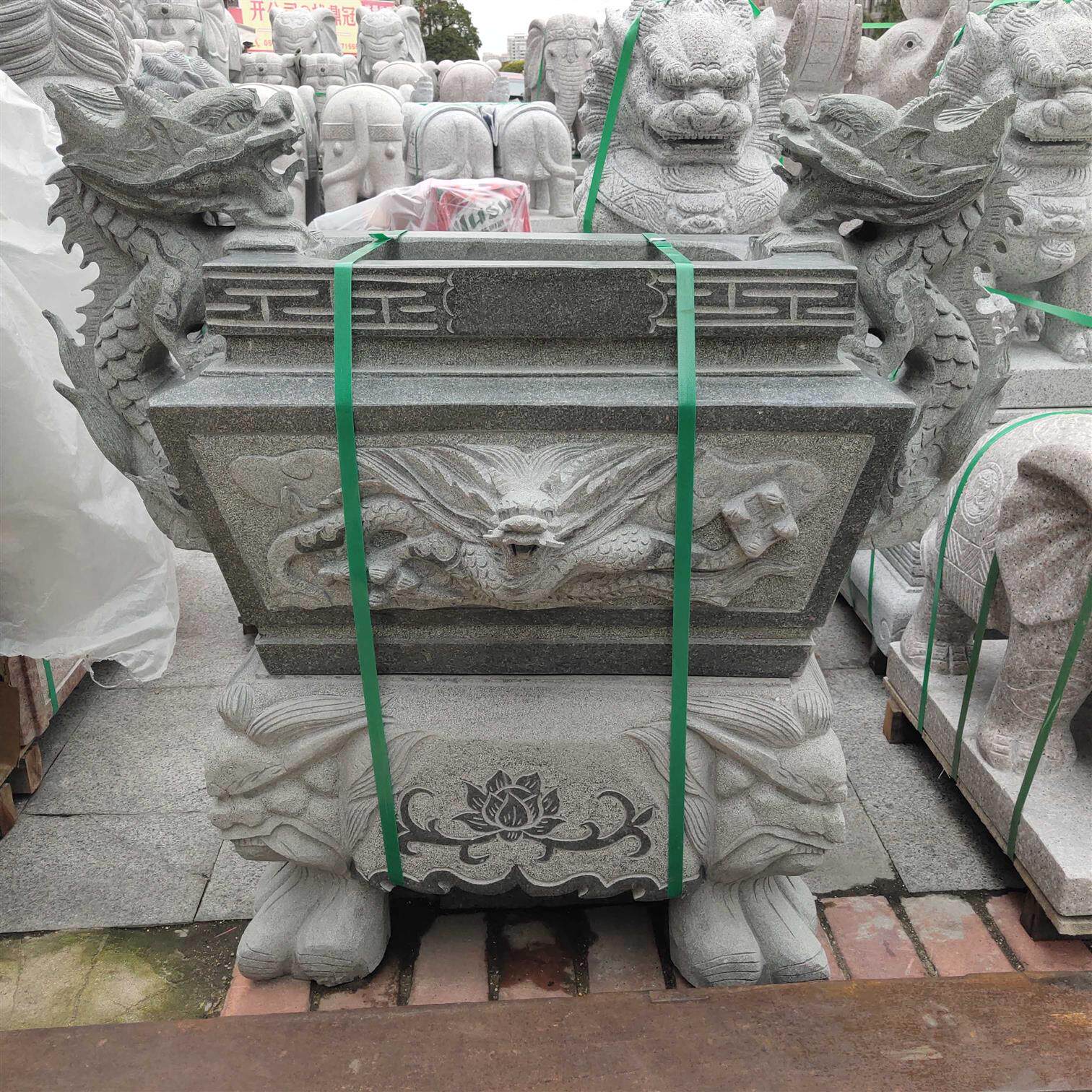 60cm青石双龙石雕香炉鼎寺庙供奉香炉烧香鼎惠安石雕祠堂大香炉
